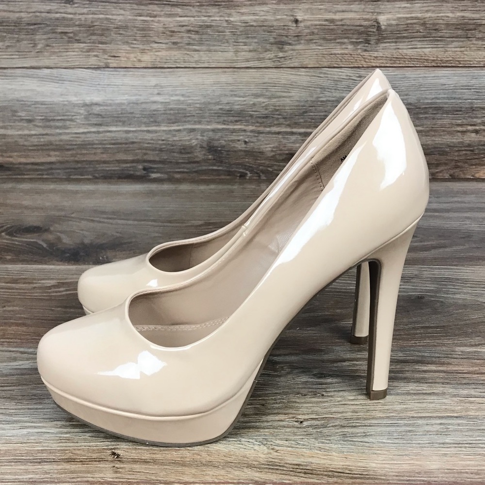 Bebe Amia Heels Size 7
